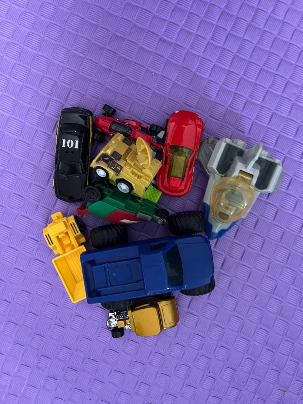 10 mixed  Kids Toy Vehicle Set - Blue, Red, Black, Gold, Yellow, Green